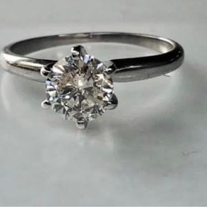 Fabulous 1.25 ctw diamond ring!